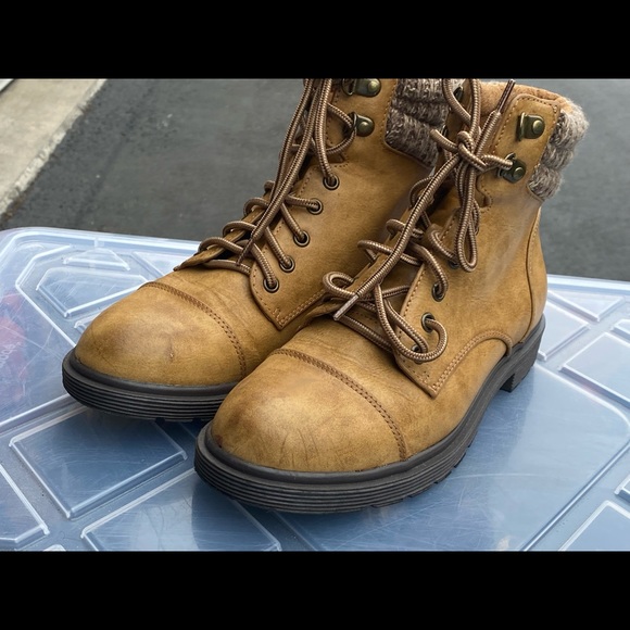 maylynn faux shearling lined boot